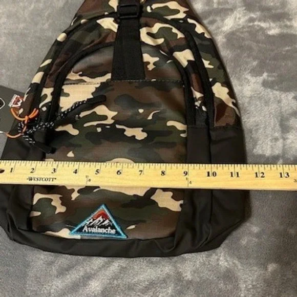 Avalanche Camouflage Backpack Sling Chest Pack 13.86L Outdoor Adventure Travel - Picture 5 of 13